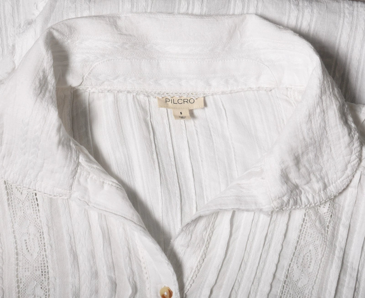 Anthropologie Pilcro Collared Pintuck Blouse – label size white