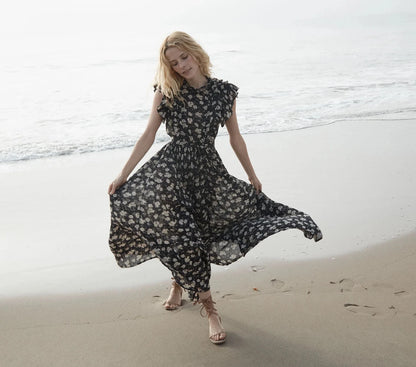 Doen Carnation Dress – front on model black