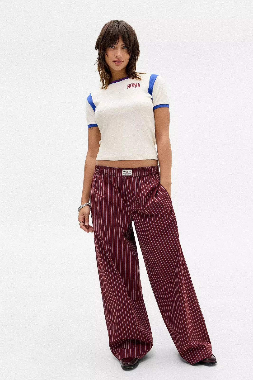 Urban Outfitters BDG Leni Boxer Pants – front on model brown